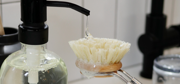 5 Clever Uses for Dish Soap