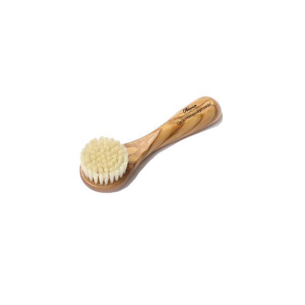 natural wood face brush with natural white bristles